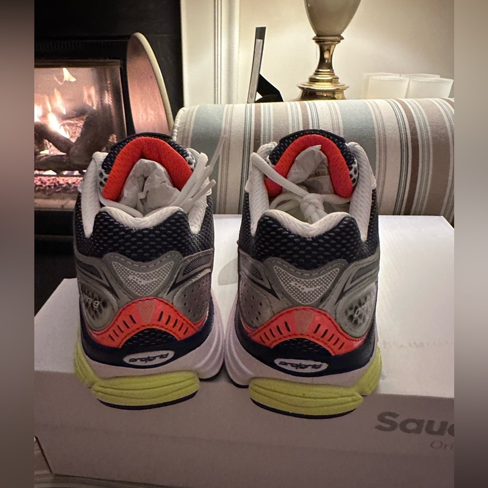 Saucony ProGrid Omni 9 - Picture 5 of 8
